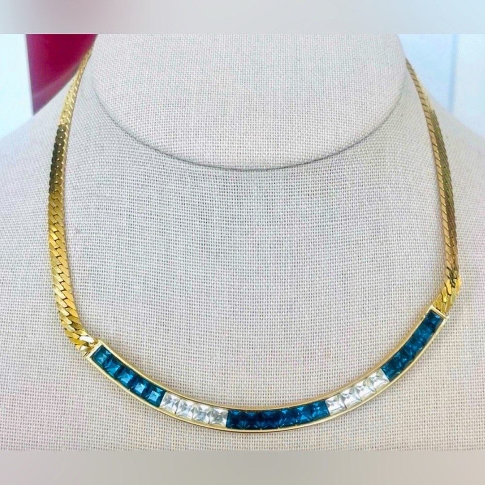 GIVENCHY Vintage Crystal Collarbone Necklace